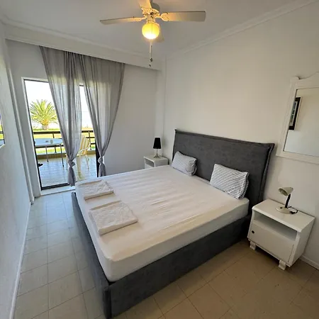 Argo House Nyaraló